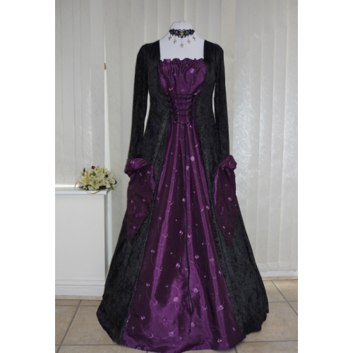 Medieval Gothic Pagan Black and Aubergine Purple Ta